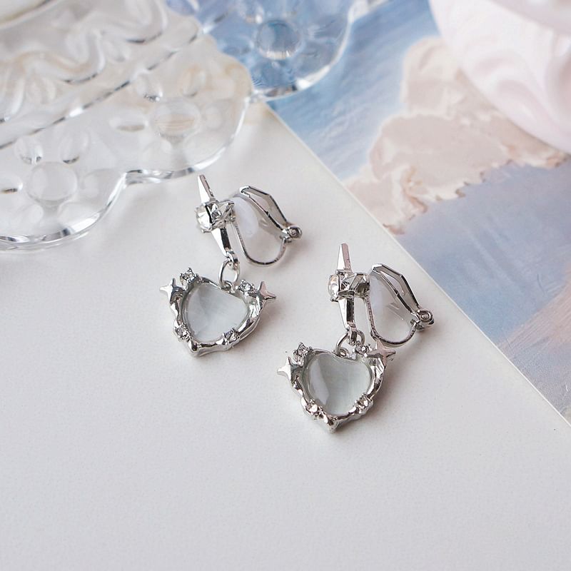 Clip Rhinestone On / Earring Heart Drop