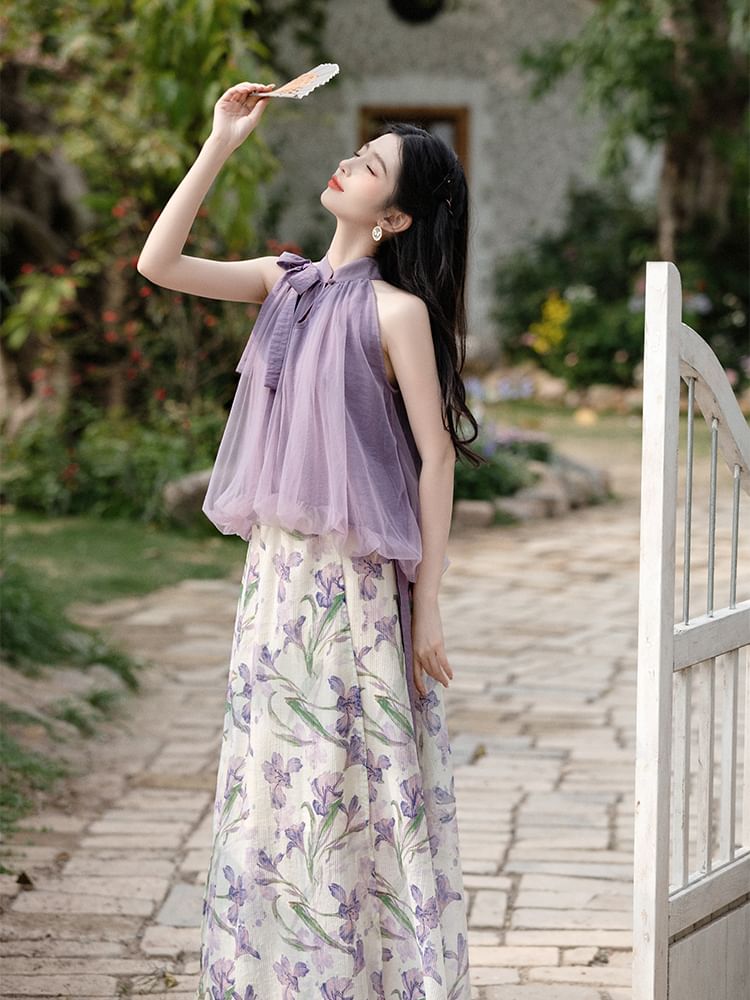 Sleeveless Mock Neck Plain Blouse / High Waist Floral Midi Skirt / Set