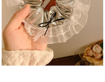 Trim Scrunchie Ruffle