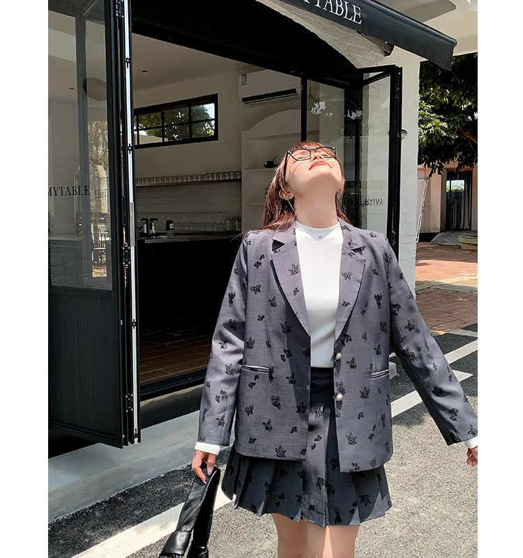 Notch Lapel Butterfly Jacquard Single-Breasted Blazer / High Waist Pleated Mini A-Line Skirt