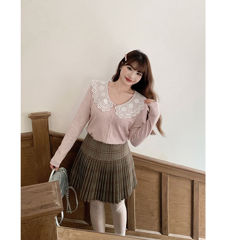 Lace Collar Two Tone Button-Up Cardigan