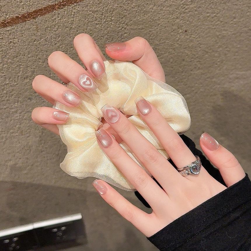 Ongles à coller en forme d'œil de chat (différents modèles)