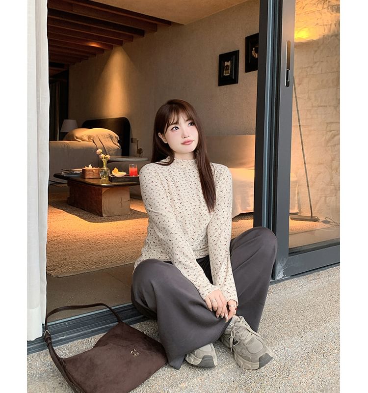 Long Sleeve Mock Neck Floral Print Tee