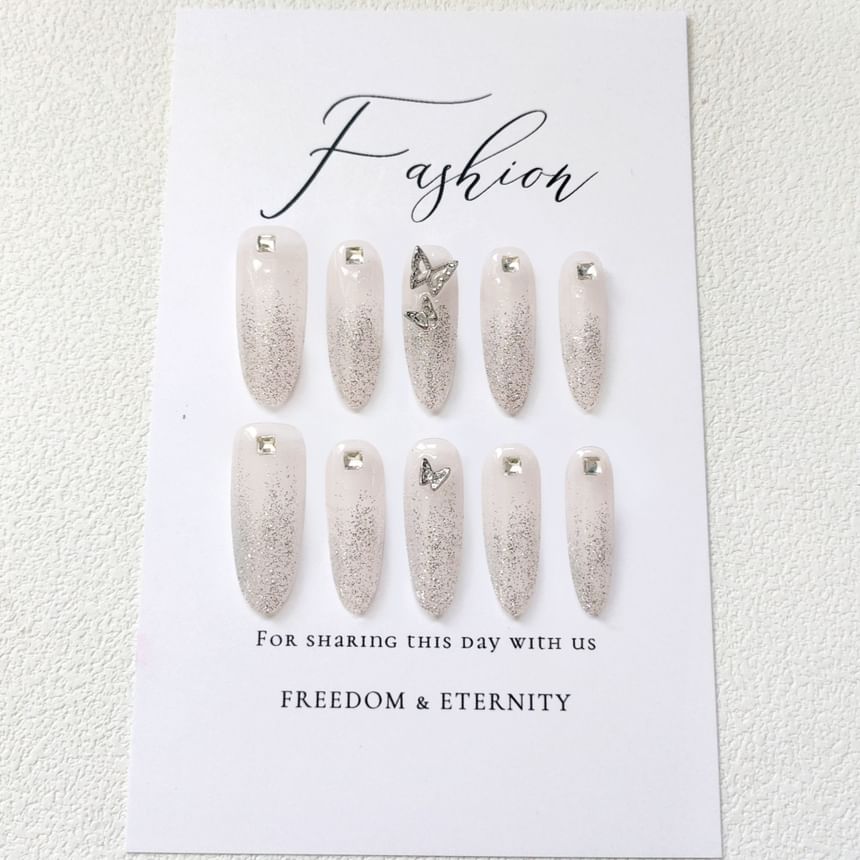 Ongles papillon pailletés à coller