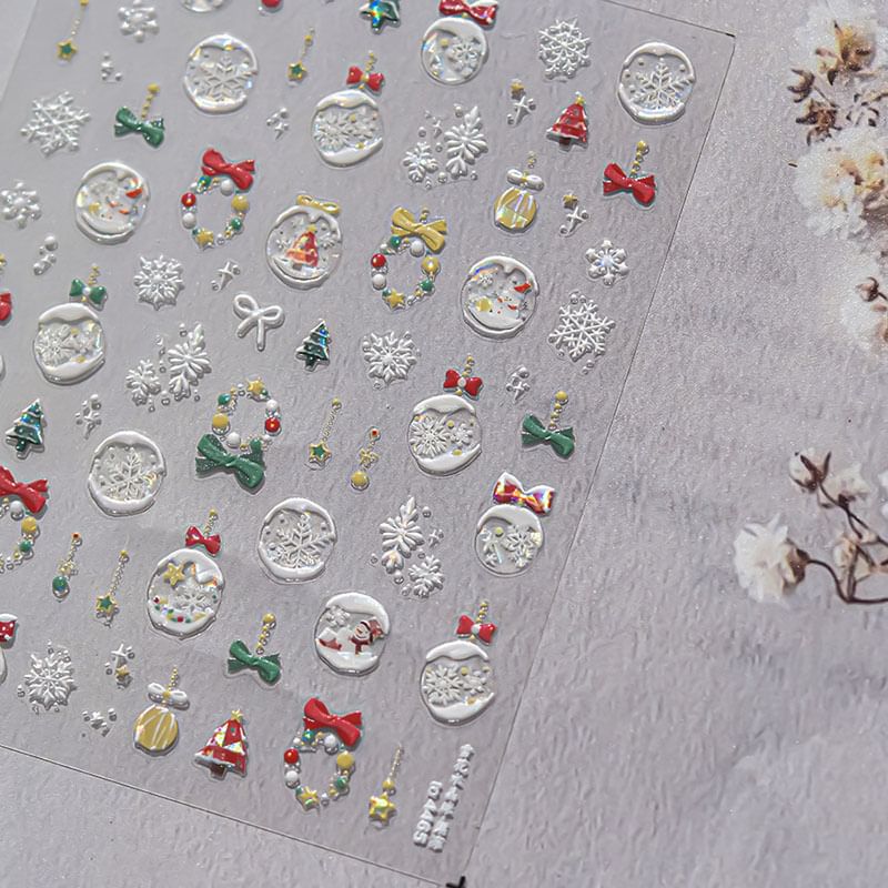 Autocollants pour ongles boules de cristal de Noël AH791