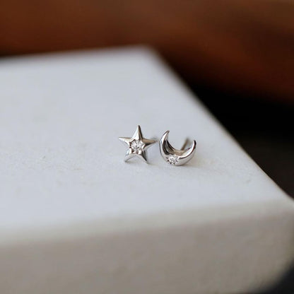 S999 Stud Star Asymmetrical Moon Silver Rhinestone Earring