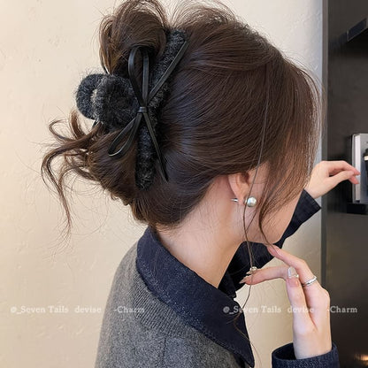 Leather Faux Bow Claw Hair