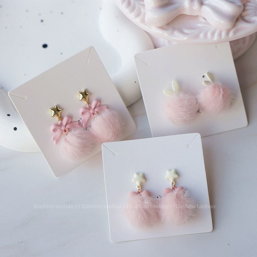 Pom Clip-On / Drop Earring