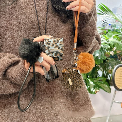 Print Case Leopard Earphone Pom Strap / Skin Pro AirPods