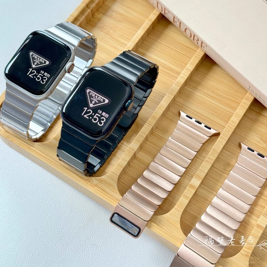 Alloy Set Apple / Magnetic Band Bracelet Watch Protective Case