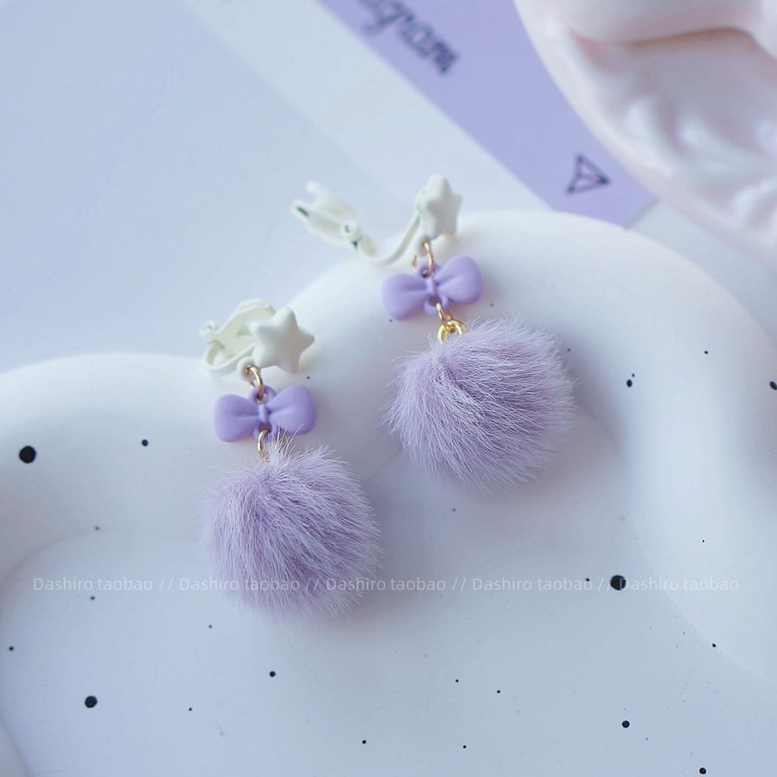 Pom Earring Stud On Clip Drop /