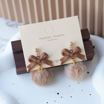 Earring On Bow / Clip Drop Pom