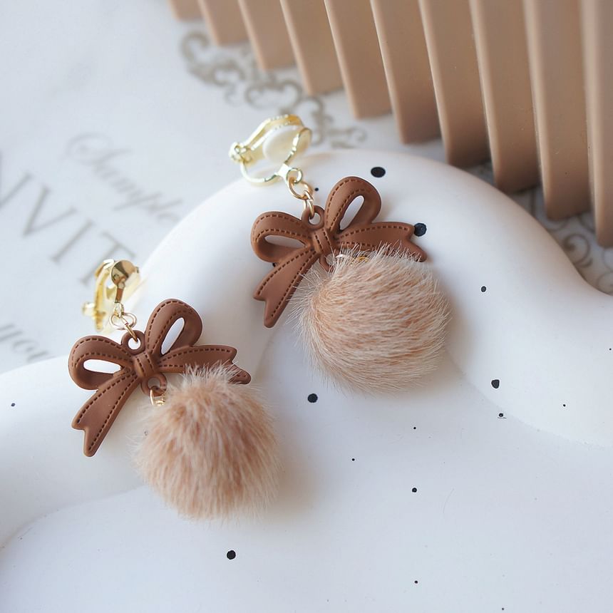 Earring On Bow / Clip Drop Pom
