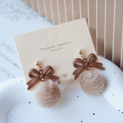 Earring On Bow / Clip Drop Pom