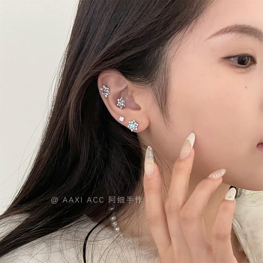 Snowflake Stud Rhinestone Earring