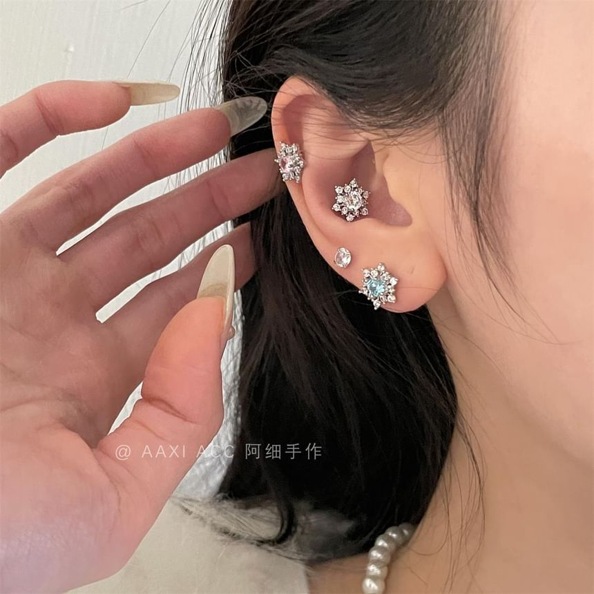 Snowflake Stud Rhinestone Earring