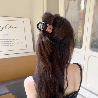 Claw Hair Bear