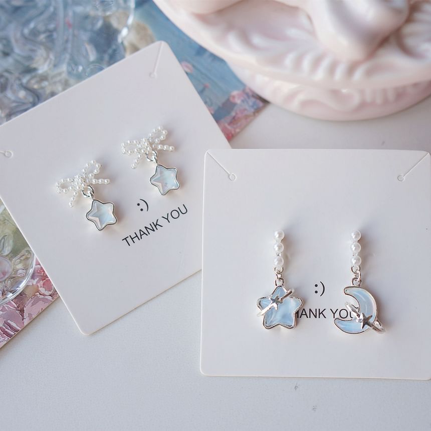 Pearl Faux Dangle Earring Star