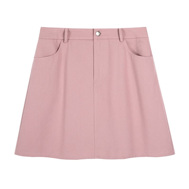 Plus Size Long-Sleeve Plaid Shirt / Scoop Neck Plain Tank Top / High Waist Mini A-Line Skirt