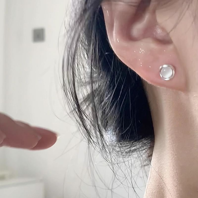 Stone Stud Earring Faux Eye Alloy Cat