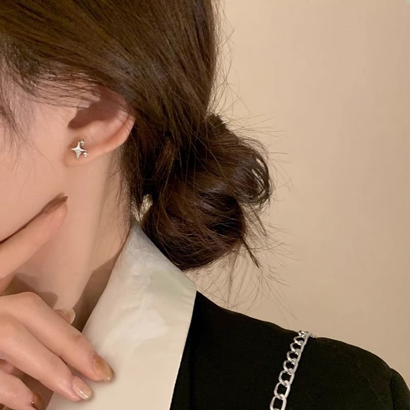 Star Stud Earring Alloy Asymmetrical
