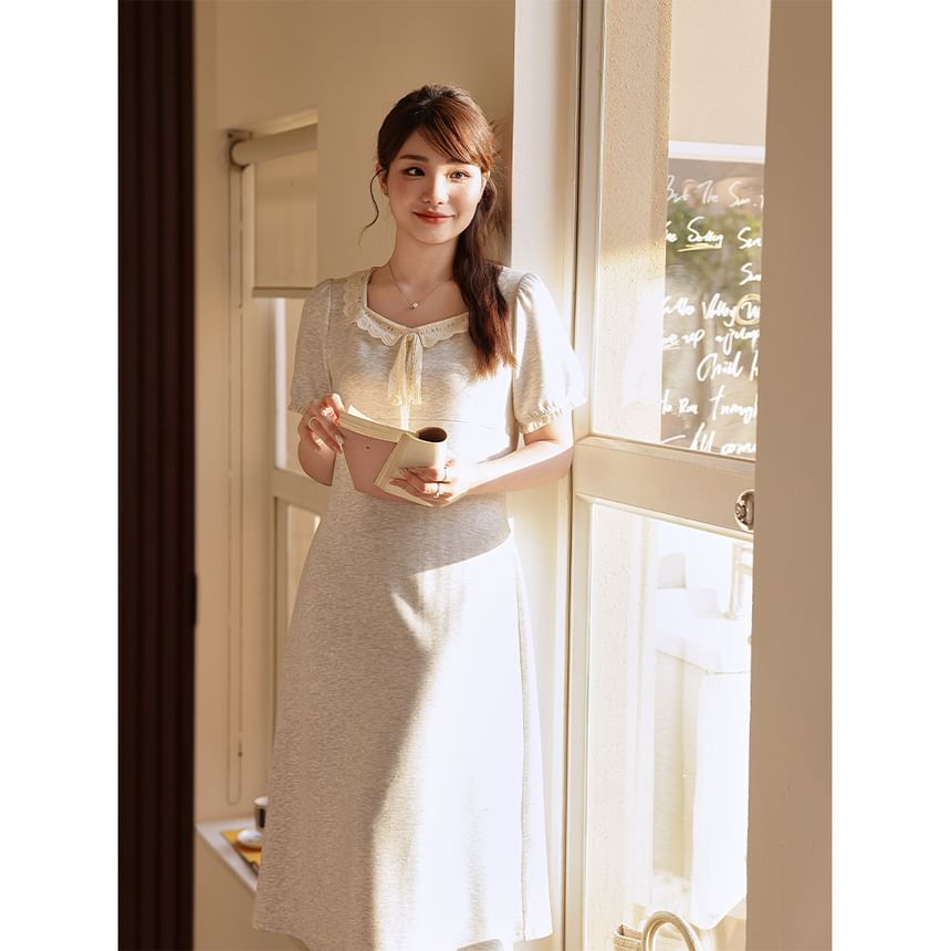 Plus Size Short-Sleeve Square Neck Plain Lace Trim Midi A-Line Dress