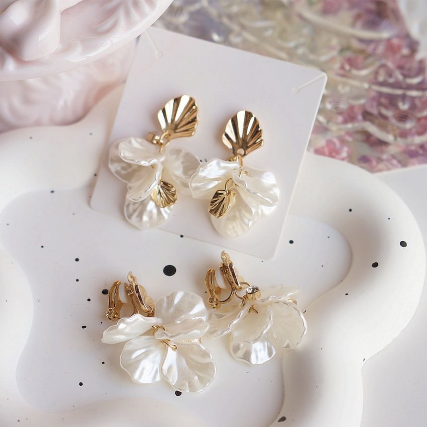 Drop Fringed / Shell Clip-On Earring