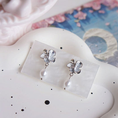 / Earring Pearl Butterfly Clip-On Faux Drop