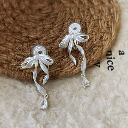 Ear Alloy Bow Cuff