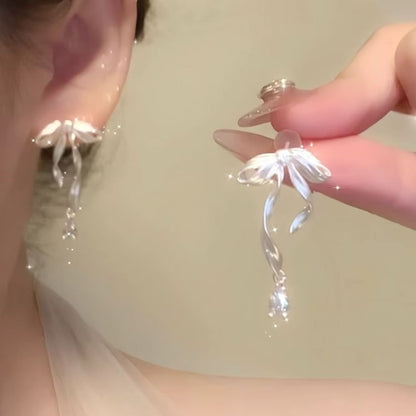 Ear Alloy Bow Cuff