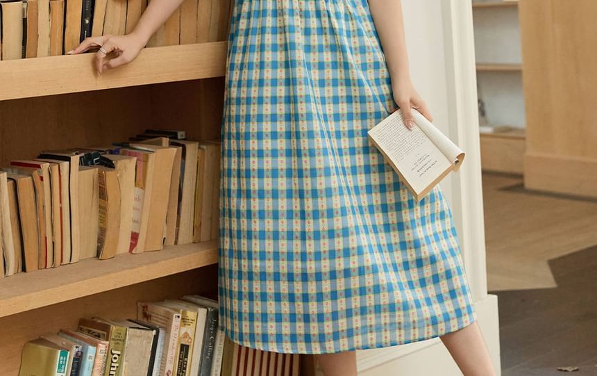 Short-Sleeve Square Neck Plaid Bow A-Line Dress (Various Designs)