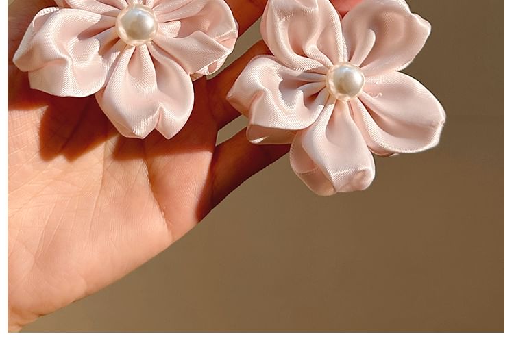 Pearl Set Flower / Faux Clip Hair