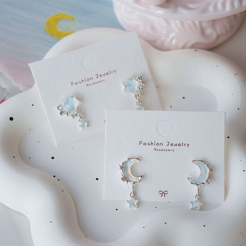 Earring Crescent Drop / Star