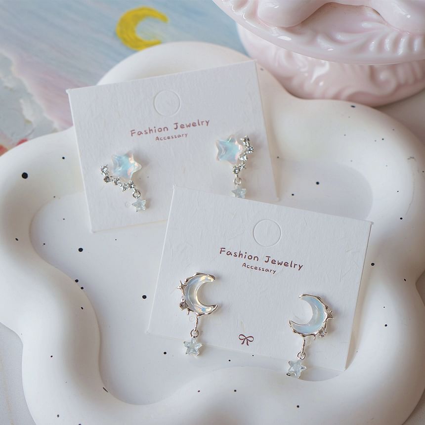 Earring Crescent Drop / Star