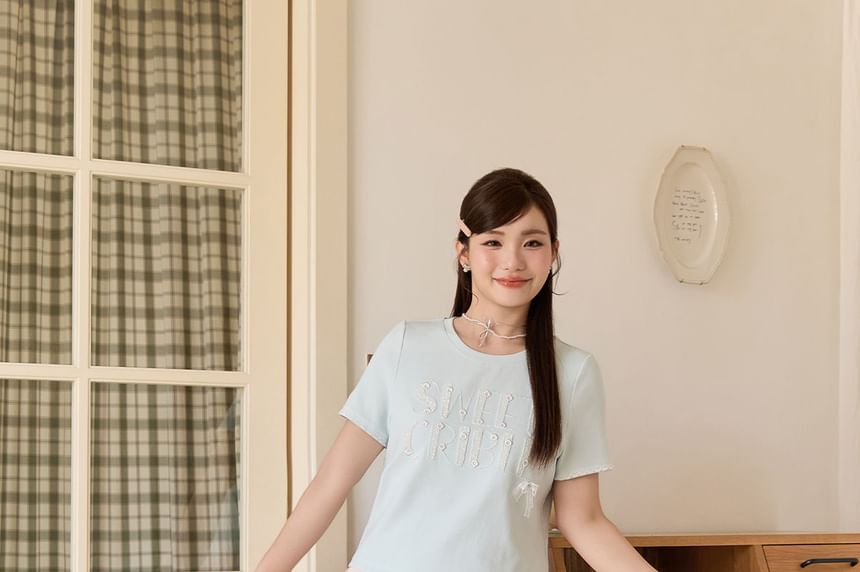 Short-Sleeve Crew Neck Lettering Sequin Embroidered Tee