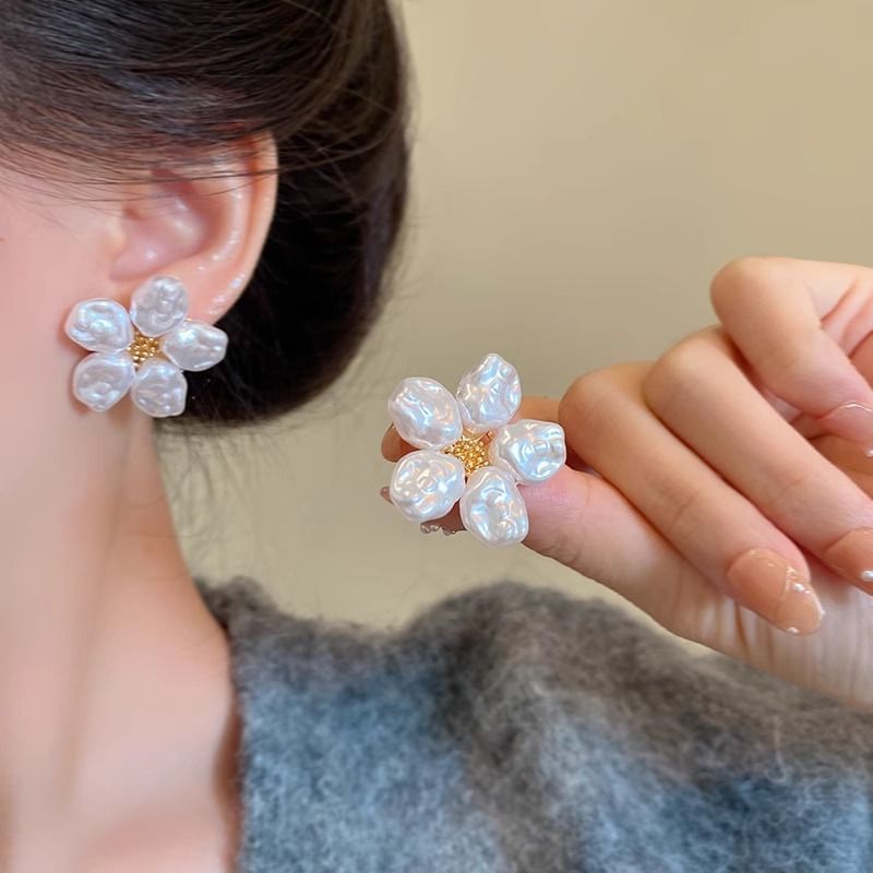 Alloy Earring Statement Pearl Faux Floral