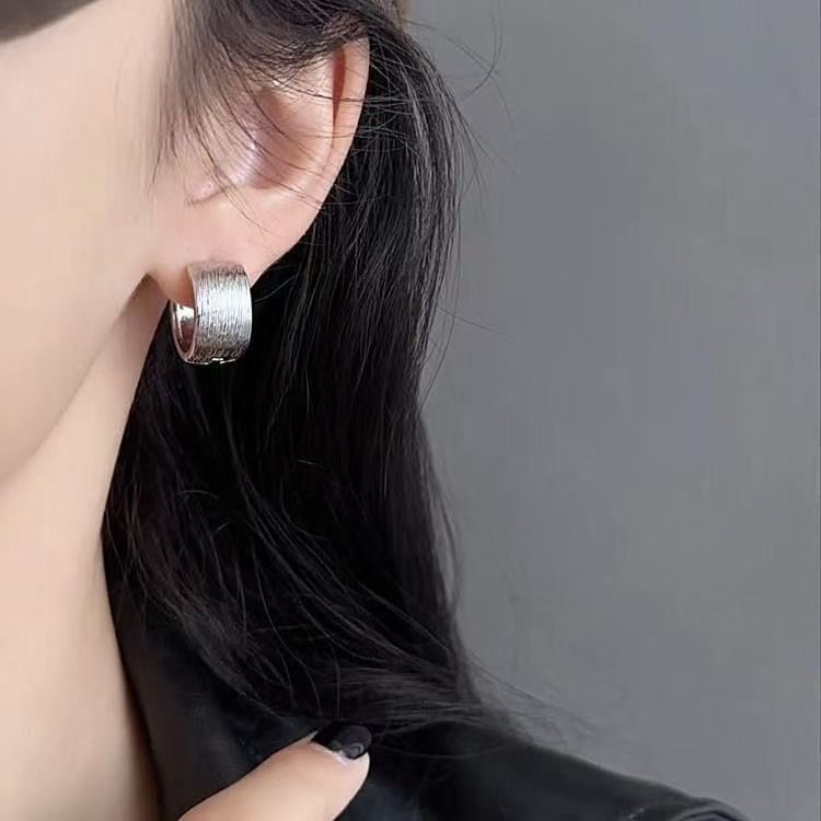 Alloy Brushed Huggie Earring