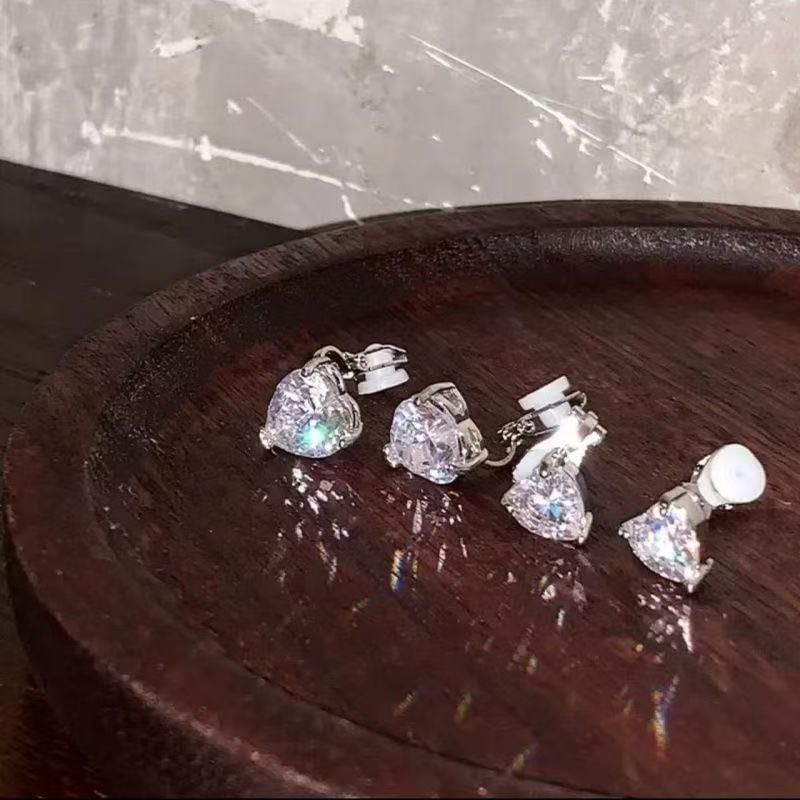 Heart Set Ear of Alloy Rhinestone 4: Cuff