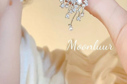 Alloy Firework Stud Faux Pearl Earring Rhinestone