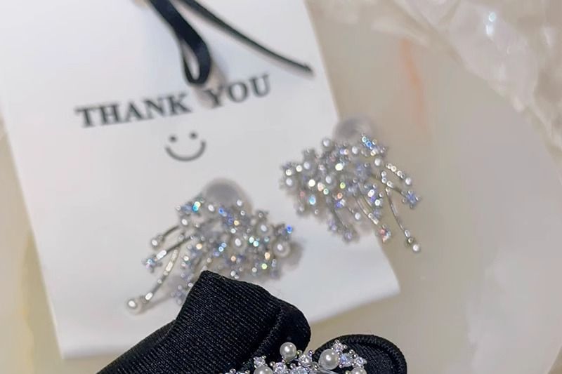 Alloy Firework Stud Faux Pearl Earring Rhinestone