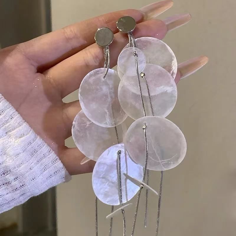 Shell Statement Disc Earring Alloy