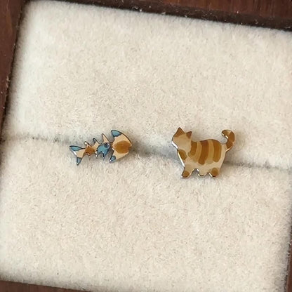 Asymmetrical Stud Fish Earring Alloy Cat