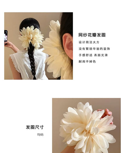 Mesh Scrunchie Flower