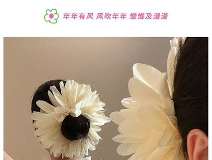 Mesh Scrunchie Flower
