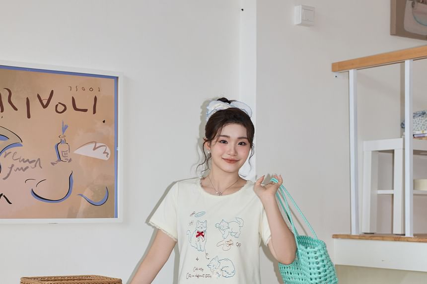 Plus Size Short-Sleeve Round Neck Cat Print T-Shirt