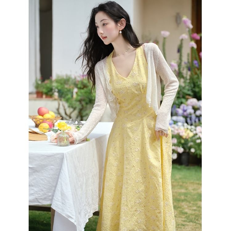 Sleeveless V-Neck Maxi A-Line Dress / Plain Cardigan / Set