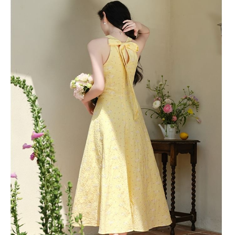 Sleeveless V-Neck Maxi A-Line Dress / Plain Cardigan / Set