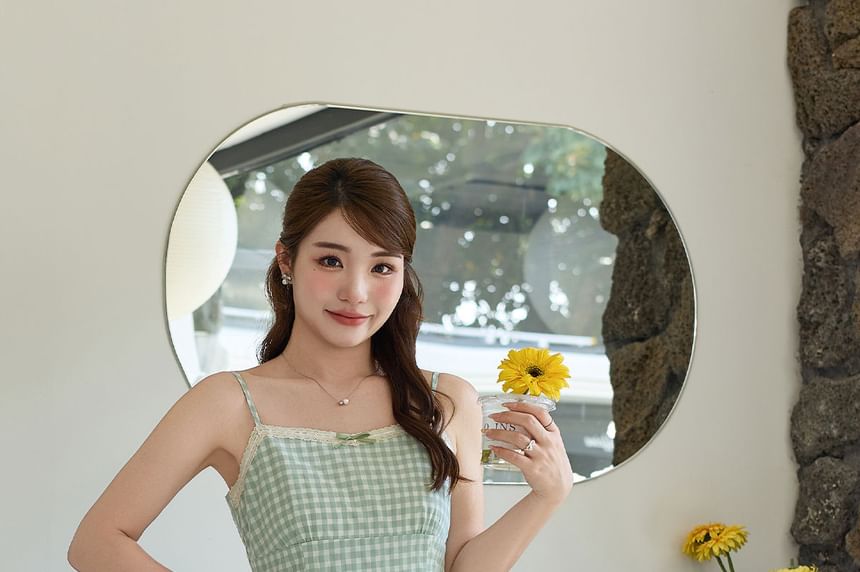 Spaghetti Strap Square Neck Gingham Bow Accent Lace Trim A-Line Dress