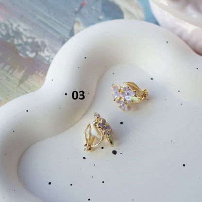 Clip Floral / On Stud Earring