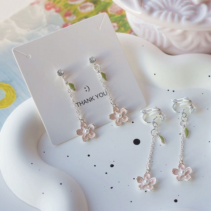 Set / Clip On Dangle Floral Earring